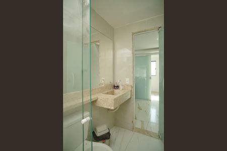 Banheiro de apartamento para alugar com 1 quarto, 27m² em Itaipuaçu, Maricá