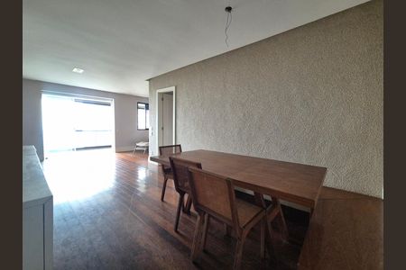 Apartamento à venda com 112m², 2 quartos e 3 vagas