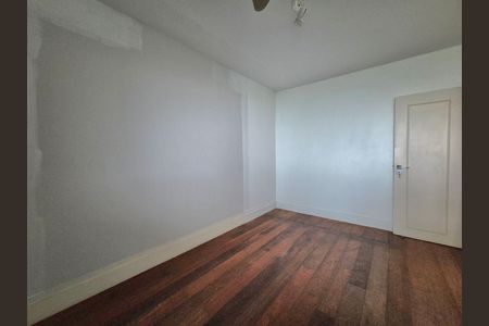 Apartamento à venda com 112m², 2 quartos e 3 vagas