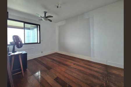 Apartamento à venda com 112m², 2 quartos e 3 vagas