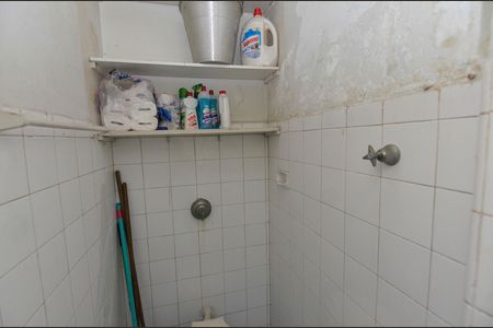 Apartamento à venda com 122m², 3 quartos e sem vaga Apartamento à venda com 122m², 3 quartos e sem vagaBanheiro de Serviço