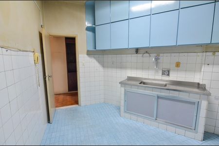 Apartamento à venda com 122m², 3 quartos e sem vaga Apartamento à venda com 122m², 3 quartos e sem vagaCozinha