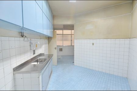 Apartamento à venda com 122m², 3 quartos e sem vaga Apartamento à venda com 122m², 3 quartos e sem vagaCozinha