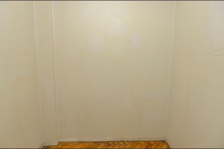 Apartamento à venda com 122m², 3 quartos e sem vaga Apartamento à venda com 122m², 3 quartos e sem vagaQuarto de Serviço
