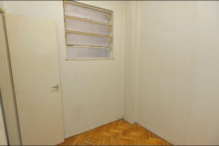 Apartamento à venda com 122m², 3 quartos e sem vaga Apartamento à venda com 122m², 3 quartos e sem vagaQuarto de Serviço