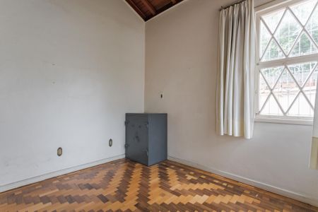 Casa para alugar com 250m², 4 quartos e 2 vagas Casa para alugar com 250m², 4 quartos e 2 vagasQuarto