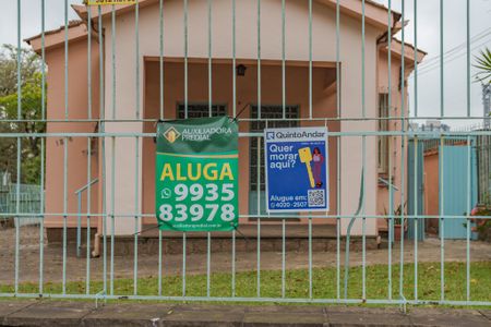 Casa para alugar com 250m², 4 quartos e 2 vagas Casa para alugar com 250m², 4 quartos e 2 vagasOBIW-449