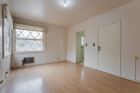 Casa para alugar com 250m², 4 quartos e 2 vagas Casa para alugar com 250m², 4 quartos e 2 vagasSuíte