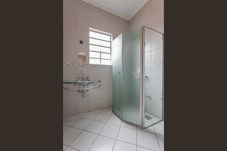 Casa para alugar com 250m², 4 quartos e 2 vagas Casa para alugar com 250m², 4 quartos e 2 vagasBanheiro