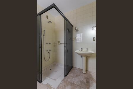 Casa para alugar com 250m², 4 quartos e 2 vagas Casa para alugar com 250m², 4 quartos e 2 vagasSuíte
