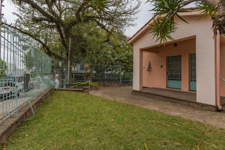 Casa para alugar com 250m², 4 quartos e 2 vagas Casa para alugar com 250m², 4 quartos e 2 vagasQuintal