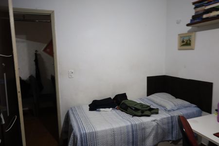 Casa à venda com 268m², 4 quartos e 2 vagasQuarto 2