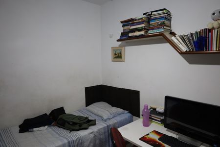 Casa à venda com 268m², 4 quartos e 2 vagasQuarto 2