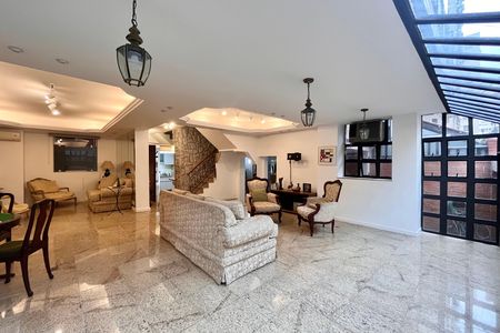 Casa para alugar com 3 quartos, 280m² em Copacabana, Rio de Janeiro
