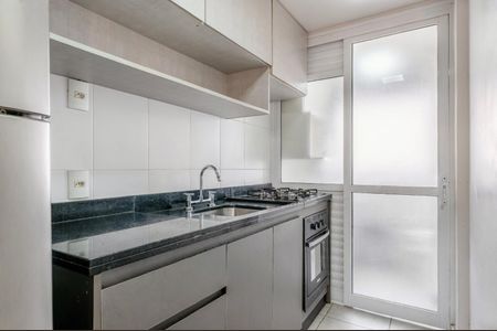 Cozinha de apartamento à venda com 2 quartos, 58m² em Jardim do Salso, Porto Alegre