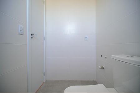 Apartamento à venda com 73m², 2 quartos e 2 vagasBanheiro da Suíte