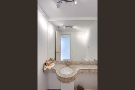 Apartamento à venda com 137m², 4 quartos e 2 vagasLavabo