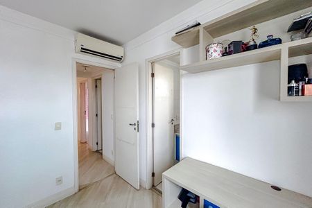 Apartamento à venda com 137m², 4 quartos e 2 vagasQuarto 3 - Suíte