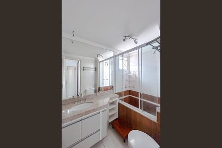 Apartamento à venda com 137m², 4 quartos e 2 vagasBanheiro da Suíte