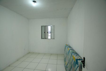 Quarto 1 de casa para alugar com 2 quartos, 50m² em Jardim Lucia, São Paulo