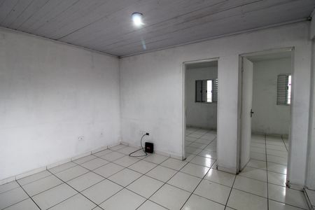 Kitnet de casa para alugar com 2 quartos, 50m² em Jardim Lucia, São Paulo