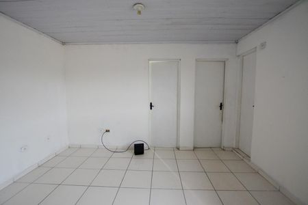 SALA / COZINHA de casa para alugar com 2 quartos, 50m² em Jardim Lucia, São Paulo