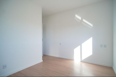 Apartamento à venda com 75m², 2 quartos e 2 vagasSuíte