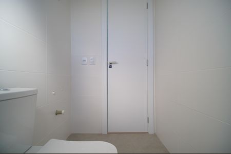 Apartamento à venda com 75m², 2 quartos e 2 vagasBanheiro da Suíte