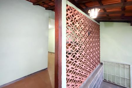 Casa para alugar com 100m², 3 quartos e 1 vaga Casa para alugar com 100m², 3 quartos e 1 vagaVaranda