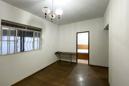 Casa para alugar com 100m², 3 quartos e 1 vaga Casa para alugar com 100m², 3 quartos e 1 vagaSala