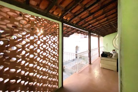 Casa para alugar com 100m², 3 quartos e 1 vaga Casa para alugar com 100m², 3 quartos e 1 vagaVaranda
