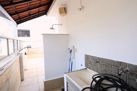 Apartamento para alugar com 207m², 3 quartos e 2 vagas Apartamento para alugar com 207m², 3 quartos e 2 vagasÁrea de Serviço