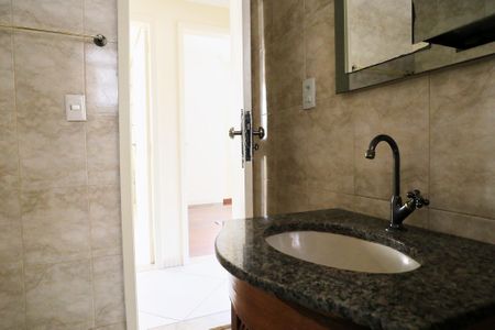 Apartamento para alugar com 207m², 3 quartos e 2 vagas Apartamento para alugar com 207m², 3 quartos e 2 vagasBanheiro