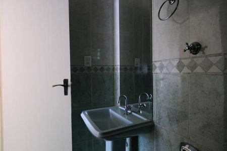 Apartamento para alugar com 207m², 3 quartos e 2 vagas Apartamento para alugar com 207m², 3 quartos e 2 vagasBanheiro 1