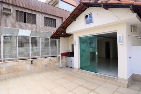 Apartamento para alugar com 207m², 3 quartos e 2 vagas Apartamento para alugar com 207m², 3 quartos e 2 vagasCobertura