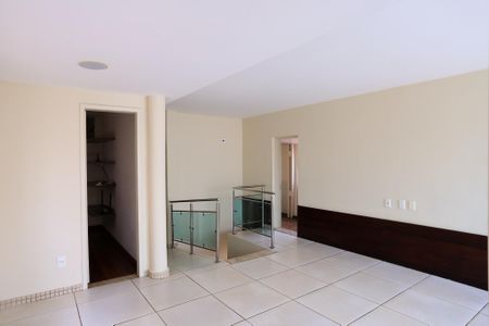 Apartamento para alugar com 207m², 3 quartos e 2 vagas Apartamento para alugar com 207m², 3 quartos e 2 vagasSala 1