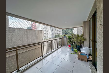 Apartamento à venda com 127m², 3 quartos e 1 vaga