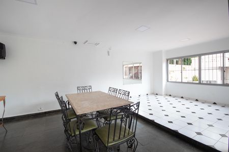Apartamento para alugar com 82m², 3 quartos e 1 vaga Apartamento para alugar com 82m², 3 quartos e 1 vagaÁrea comum - Salão de festas