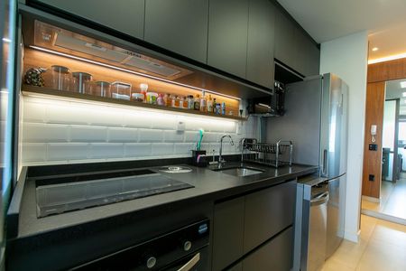 Apartamento à venda com 87m², 2 quartos e 2 vagasCOZINHA