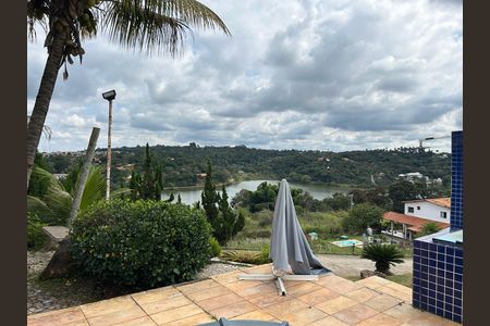 Casa de condomínio à venda com 492m², 4 quartos e 3 vagas
