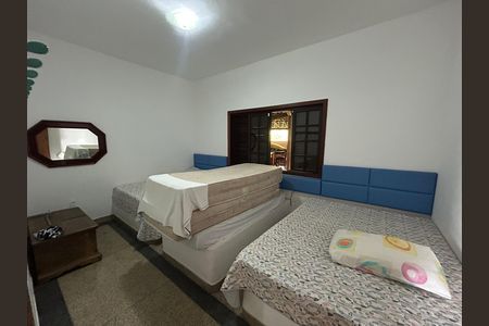Casa de condomínio à venda com 492m², 4 quartos e 3 vagas