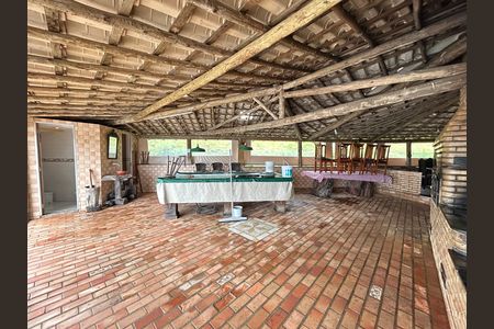 Casa de condomínio à venda com 492m², 4 quartos e 3 vagas
