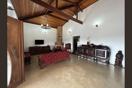 Casa de condomínio à venda com 492m², 4 quartos e 3 vagas