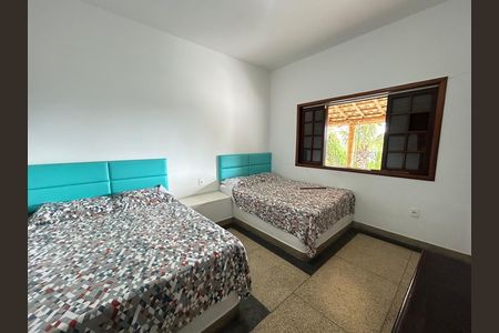 Casa de condomínio à venda com 492m², 4 quartos e 3 vagas