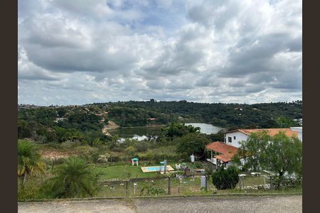 Casa de condomínio à venda com 492m², 4 quartos e 3 vagas