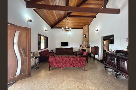 Casa de condomínio à venda com 492m², 4 quartos e 3 vagas