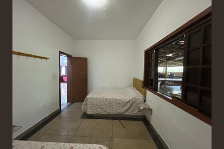 Casa de condomínio à venda com 492m², 4 quartos e 3 vagas