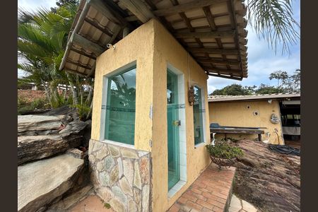 Casa de condomínio à venda com 492m², 4 quartos e 3 vagas