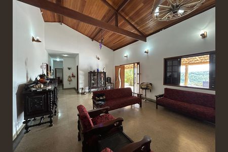 Casa de Condomínio à venda com 4 quartos, 492m² em Vila Ipe Amarelo, Contagem