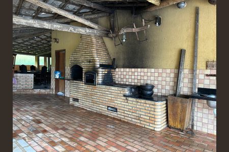 Casa de condomínio à venda com 492m², 4 quartos e 3 vagas